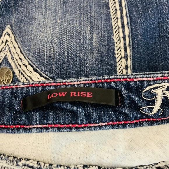 Womens ROCK 47 Wrangler Low Rise Embroidered Medium Wash Blue Jeans Size 11/12 - Picture 10 of 13